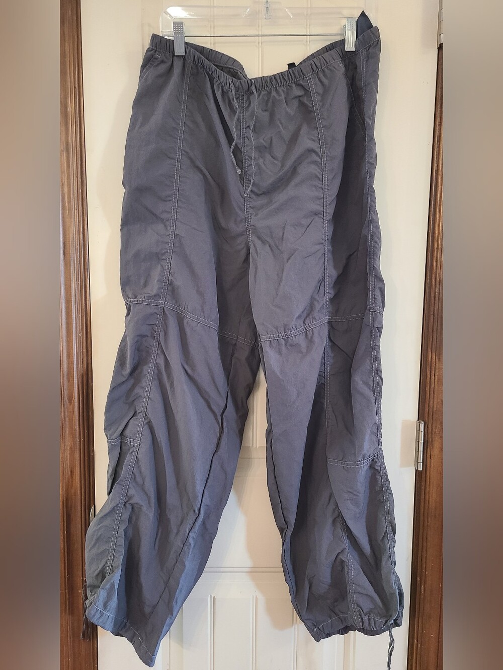 Divided Women's Y2K Baggy Track Joggers in Gray With Drawstring Hem Size L